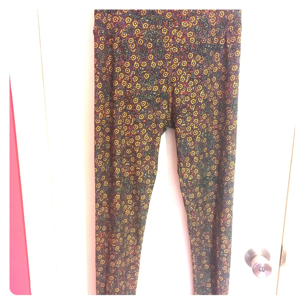 LuLaRoe Brand New One Size Leggings!